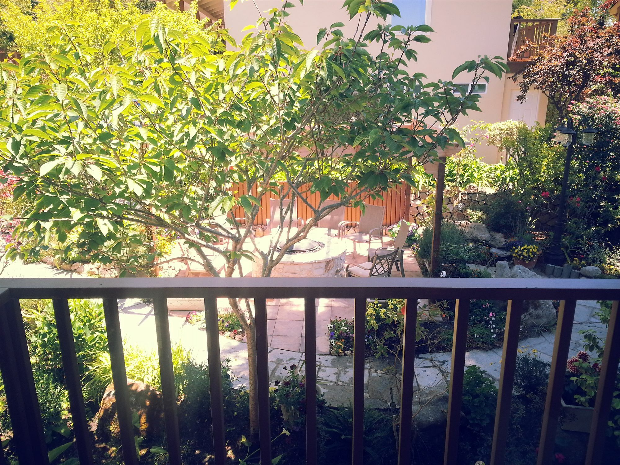The Vendange Carmel Inn & Suites 외부 사진